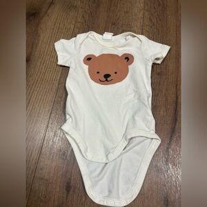 Source Unknown Cream Bodysuit with Brown Bear Design
